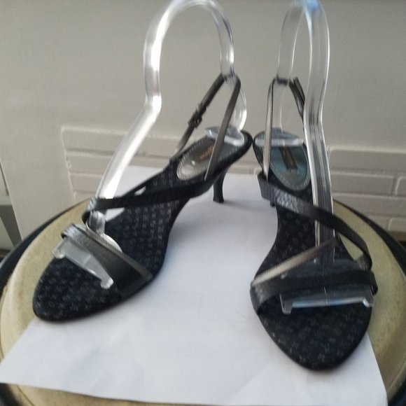 LOUIS VUITTON BLACK LEATHER ANKLE STRAP SANDALS HEELS 37-7 HEELS LV MONOGRAM - Picture 4 of 16